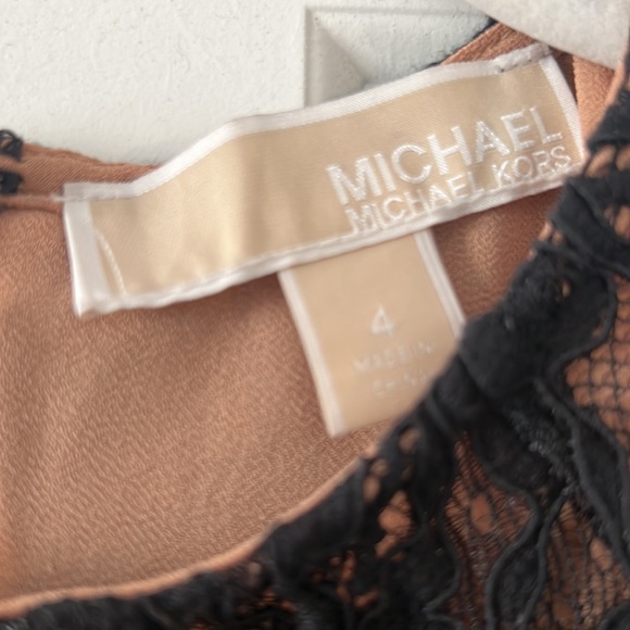 Michael Kors Lace Puff Sleeve Dress - Picture 2 of 8